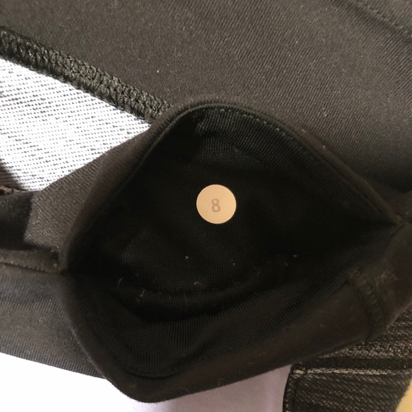 Lululemon two tone straight cropped leggings - Picture 6 of 9